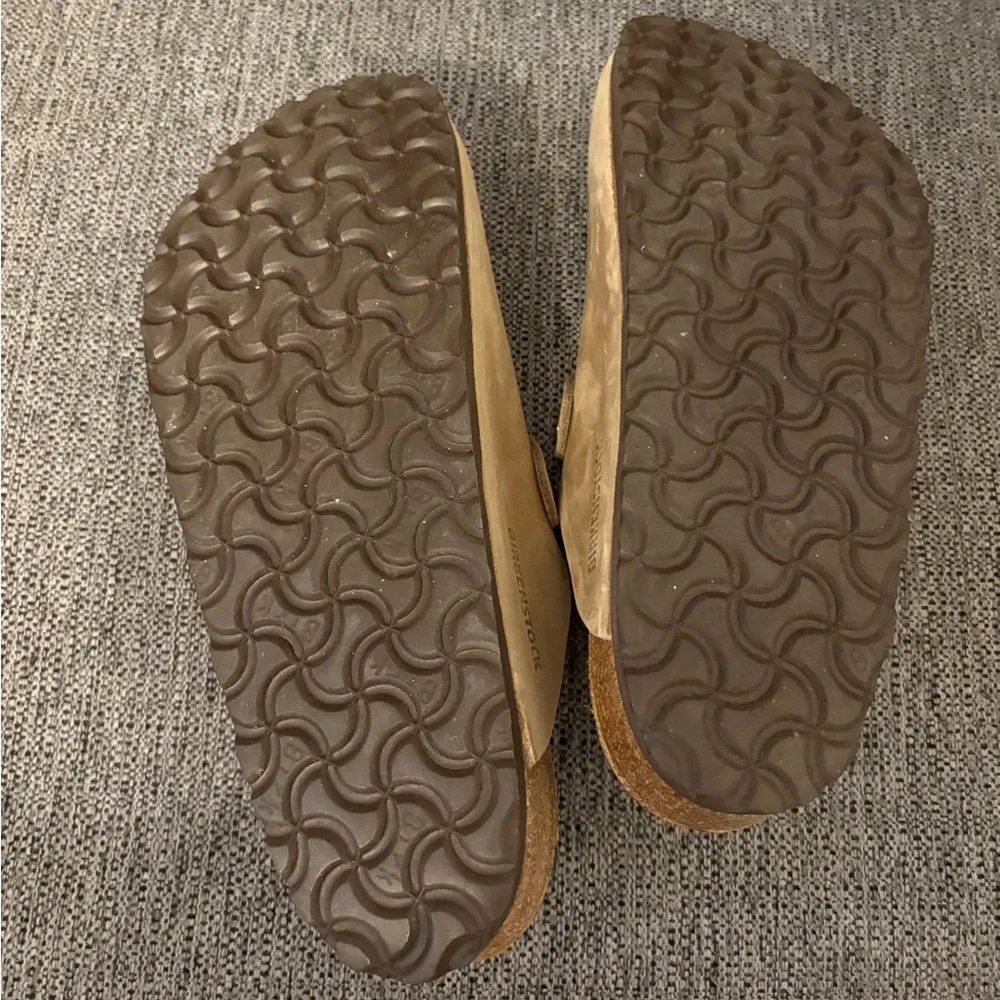 Birkenstock Women's Beige Suede Clogs - Picture 4 of 4